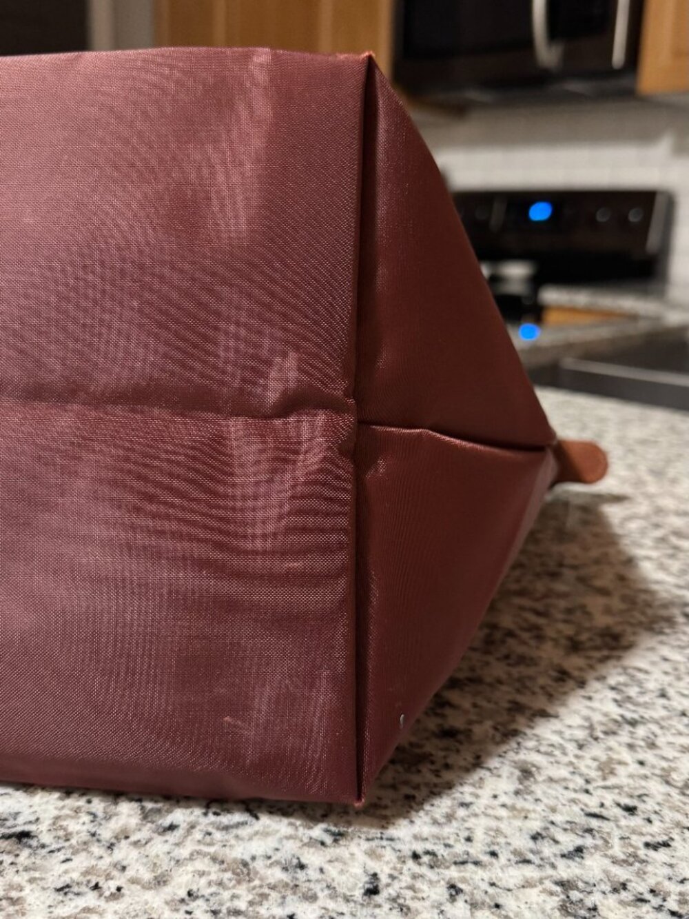 Burgundy Longchamp Le Pliage Large - Picture 5 of 10